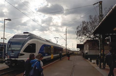 train from budapest to eger.